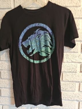 Men's Black Syndicate T-Shirt with Iridescent Tiger Graphic
